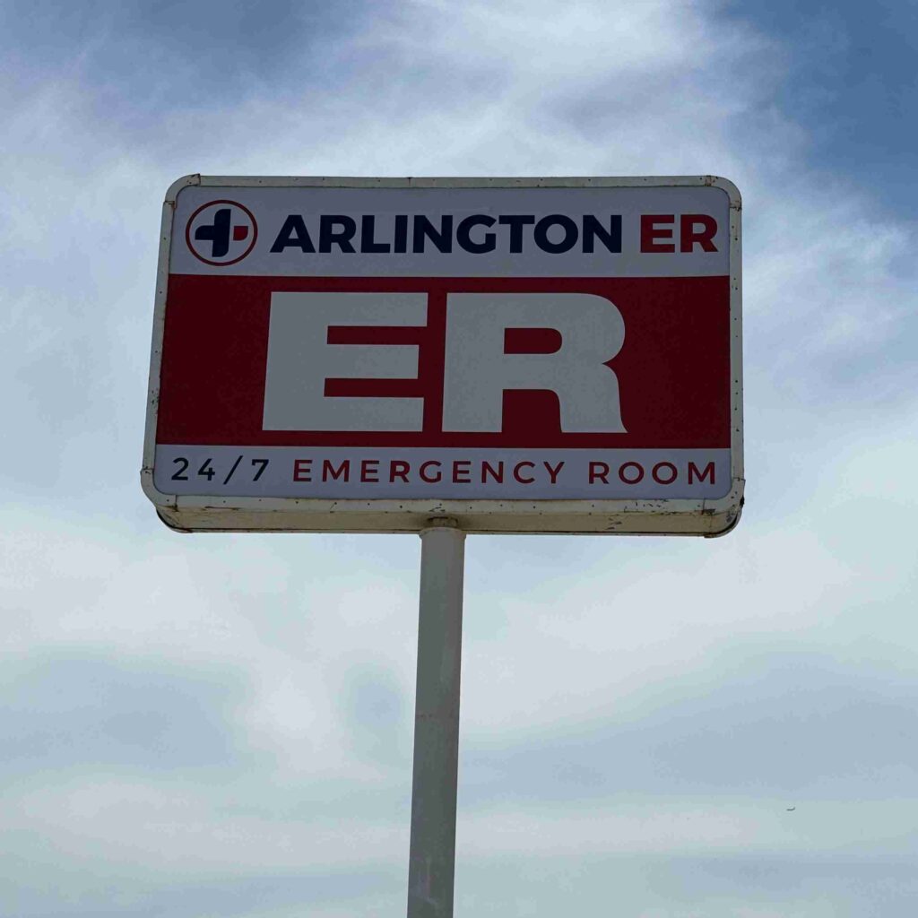 SignBoard of Arlington ER located in Pantego, Texas
